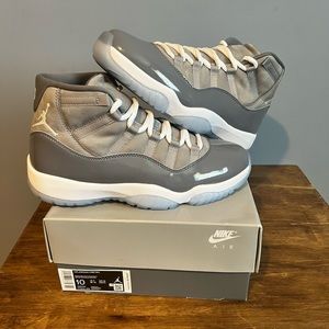 Jordan 11 Retro “Cool Grey” (2021) BRAND NEW Sz 10 $375
